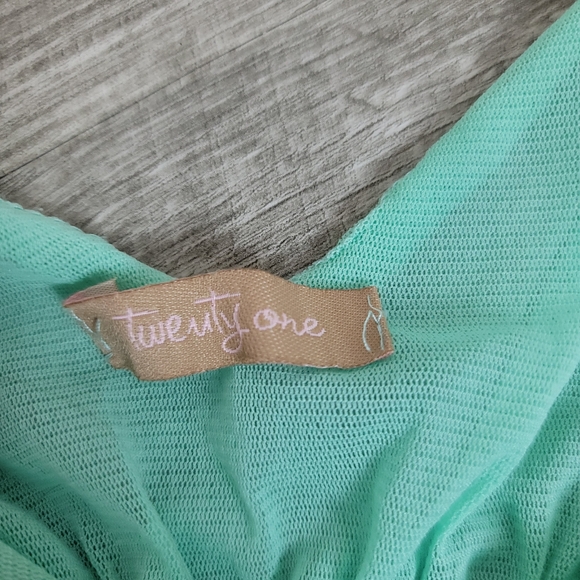 Y2K beaded silk blend mint green top asymmetric hem. - Picture 11 of 15